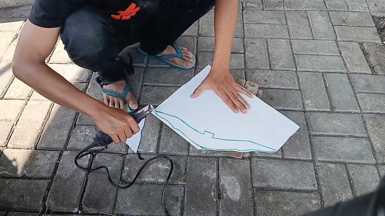 MEMBUAT SPOILER HELM DARI PIPA PVC ATAU PARALON