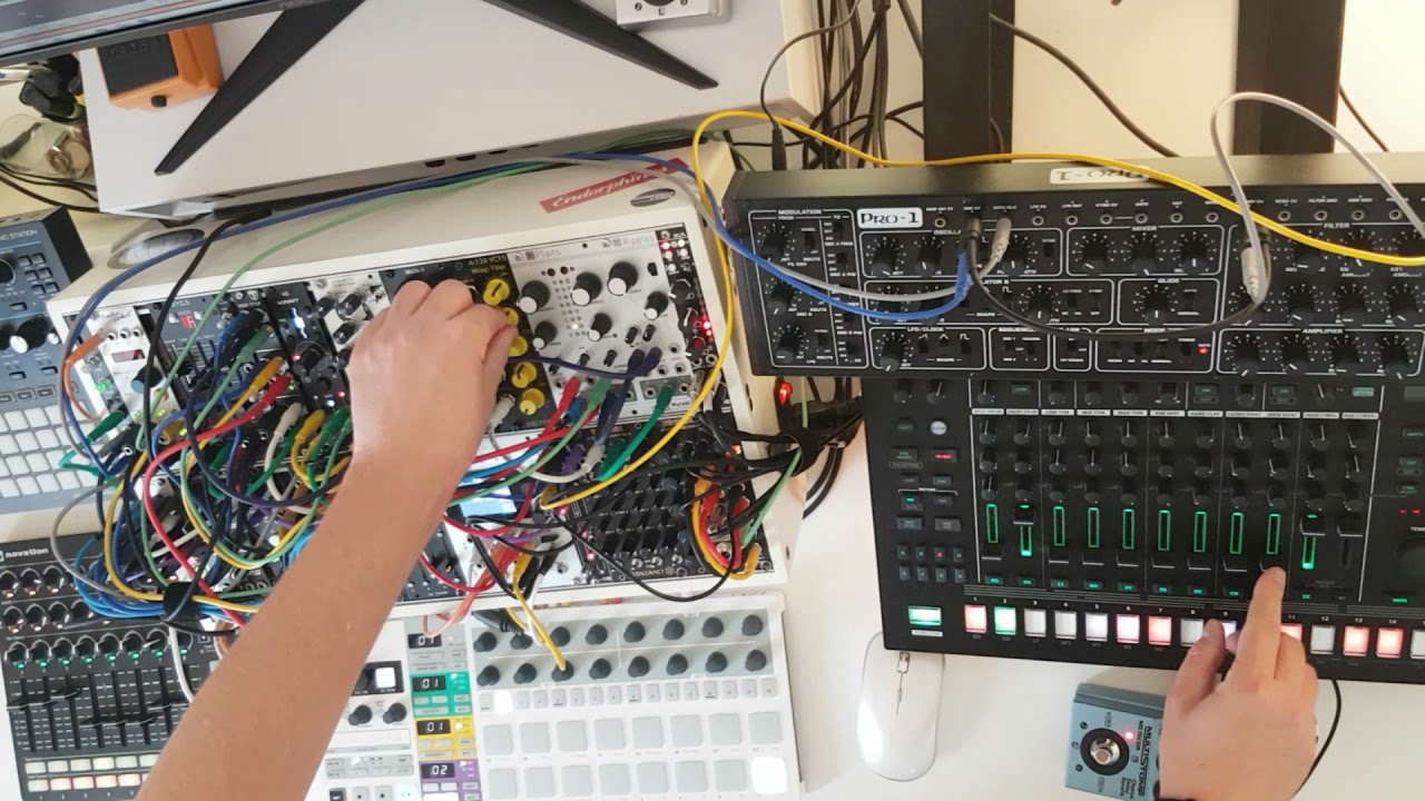 Modular Techno Jam // Eurorack // TR-8S // Vermona DRM1MKIII