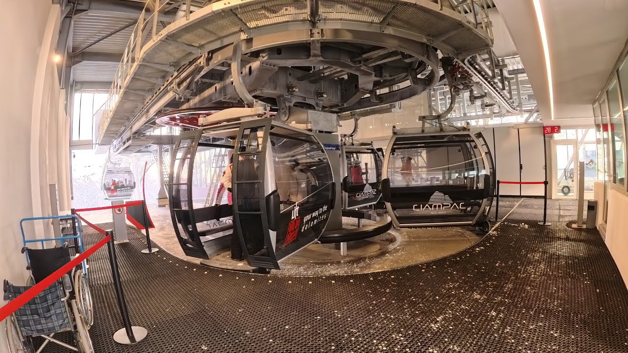 DISCESA INTEGRALE INVERNALE DELLA CABINOVIA DOPPELMAYR ALBA - CIAMPAC