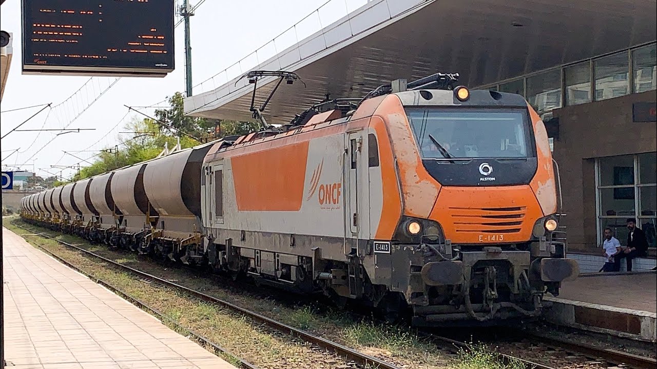 {ONCF} Alstom Prima II E-1413 tractant un convoi de phosphates pleins de Khouribga vers CRN &agrave; Oasis