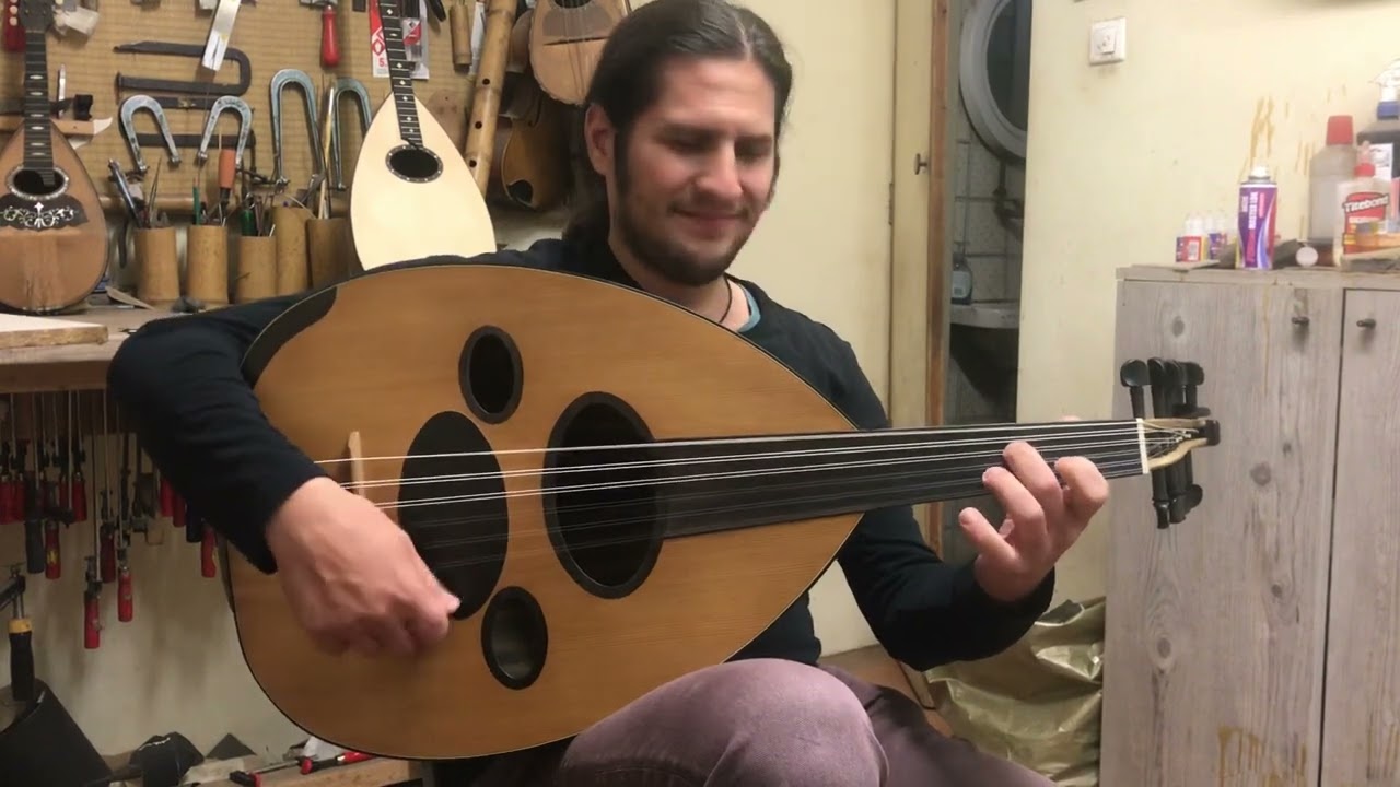 Walnut -cedar Bashir style oud played by ILIAS made by Dimitris