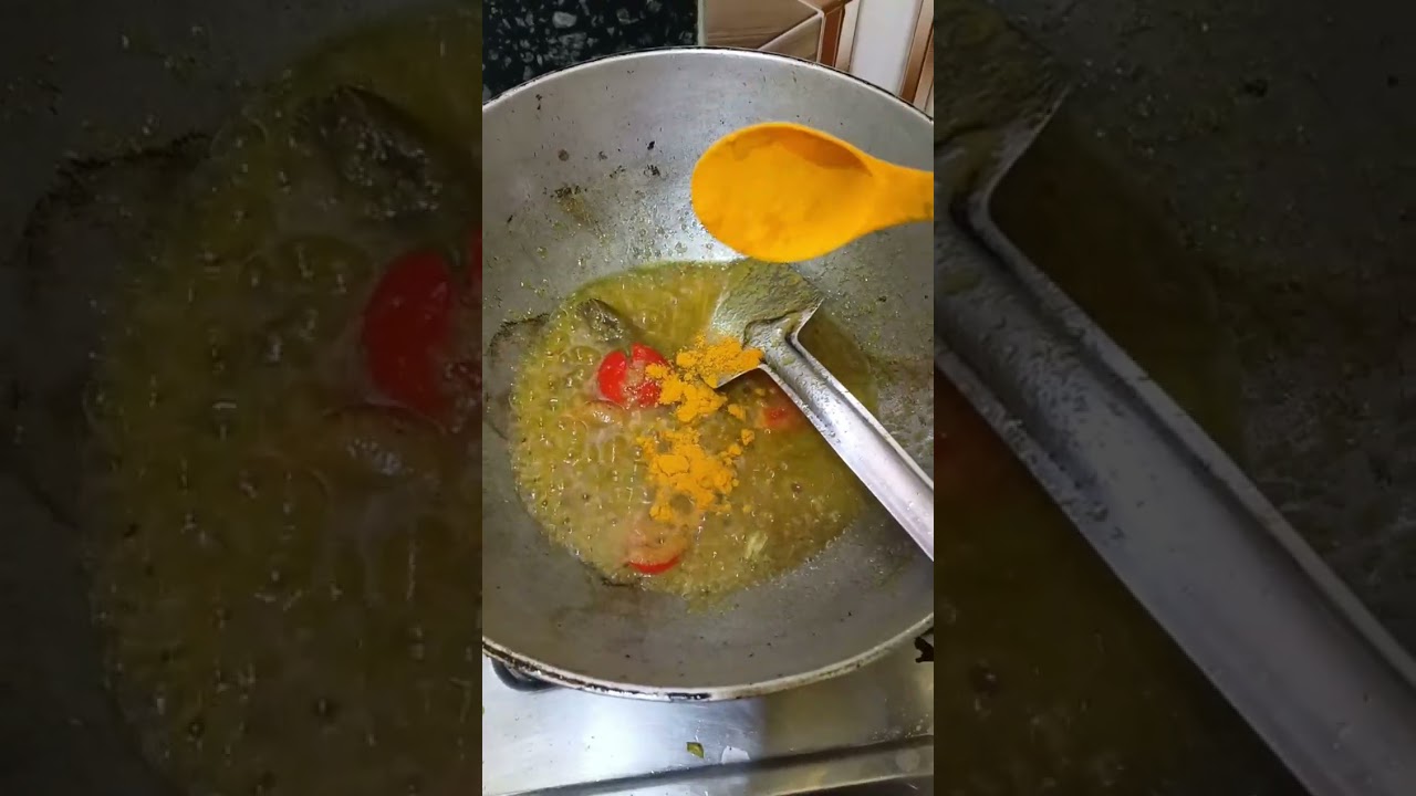 কাতলা মাছের কালিয়া এই ভাবে একবার করে দেখো,গরম ভাতে জমে যাবে।#shortvideo #flowerpetals 