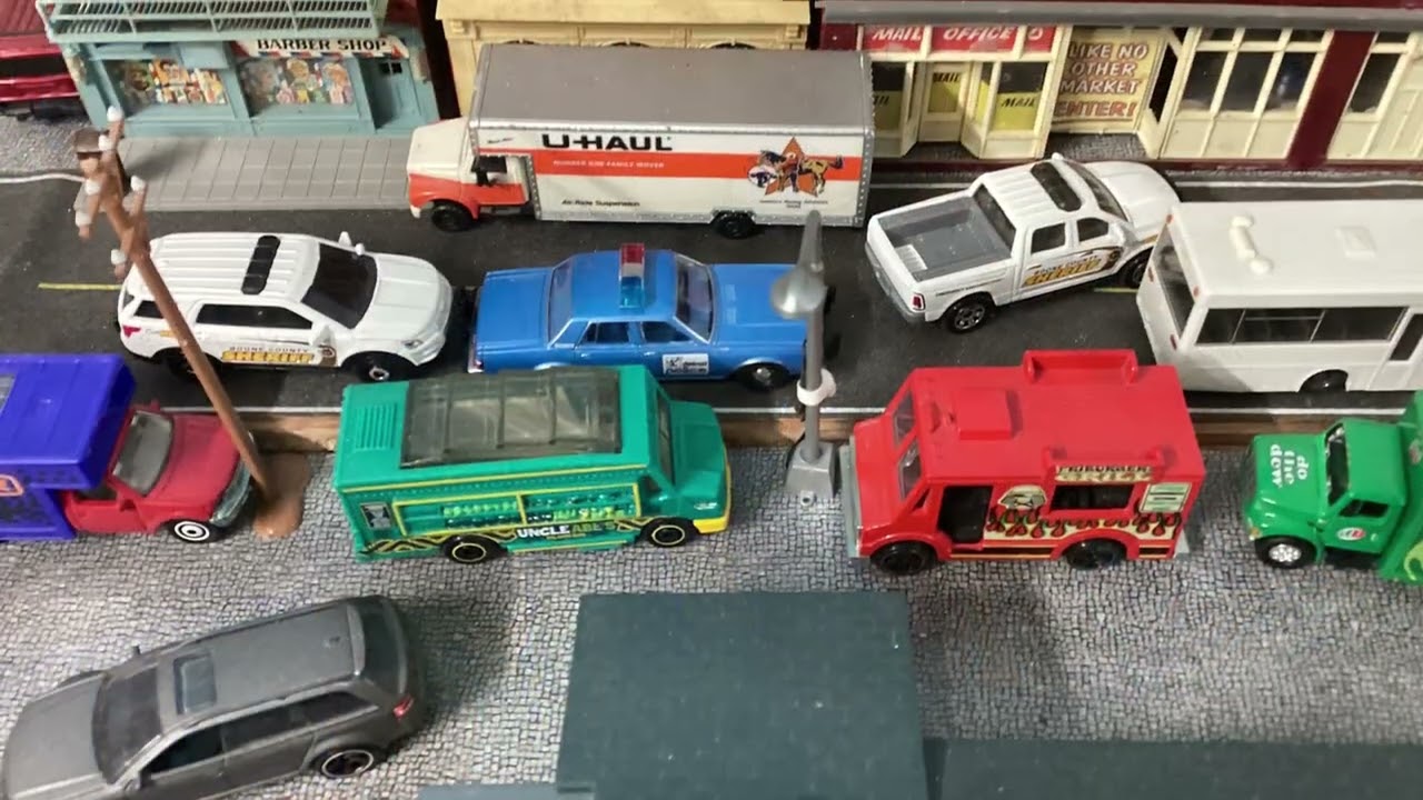 1/64 SCALE DIOROMA....BAD CHAD AND CANDACE/ PART 1 ( MR CRENTSIL)