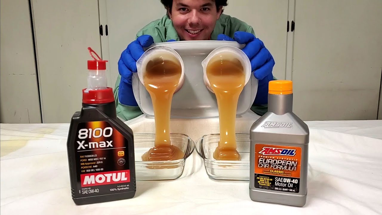 Сравнительный тест на текучесть моторного масла MOTUL и AMSOIL 0W-40 на холоде