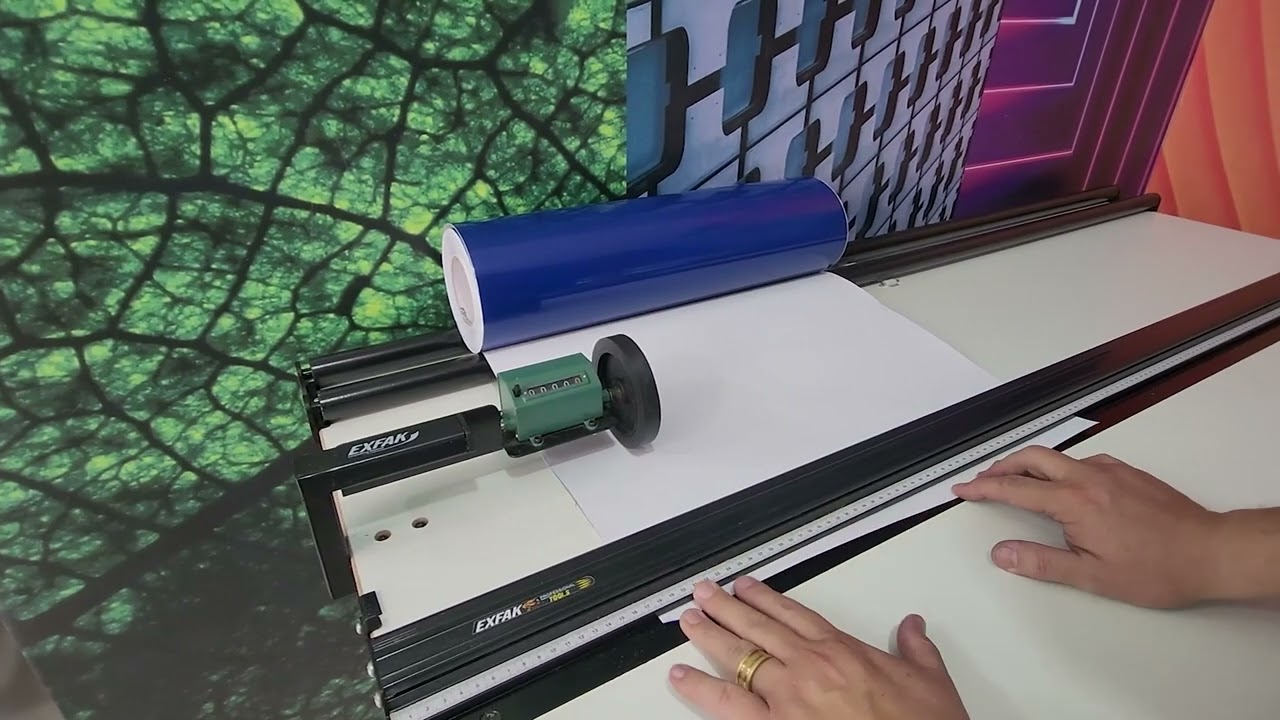 Conheça a Mesa de Corte I Como Cortar Vinil de Uma Maneira Muito Mais Prática!