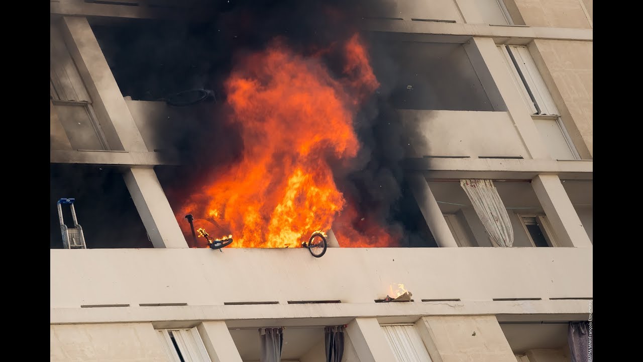 BMPM: FEU D'APPARTEMENT RUE DE MARATHON