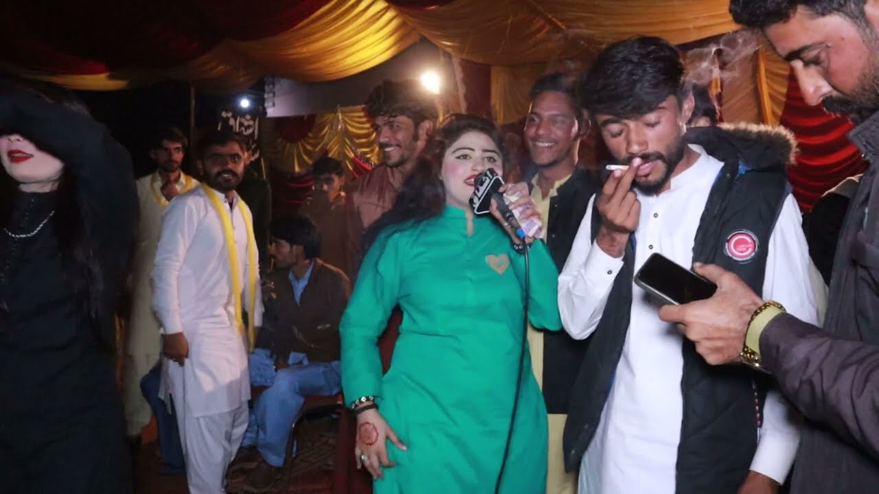 Mahnga Petrol Thee Gay | Sajna Nu Milan Jaiye Pora Hazar Lag De | Kajal Guddi |New Titok Virl Song