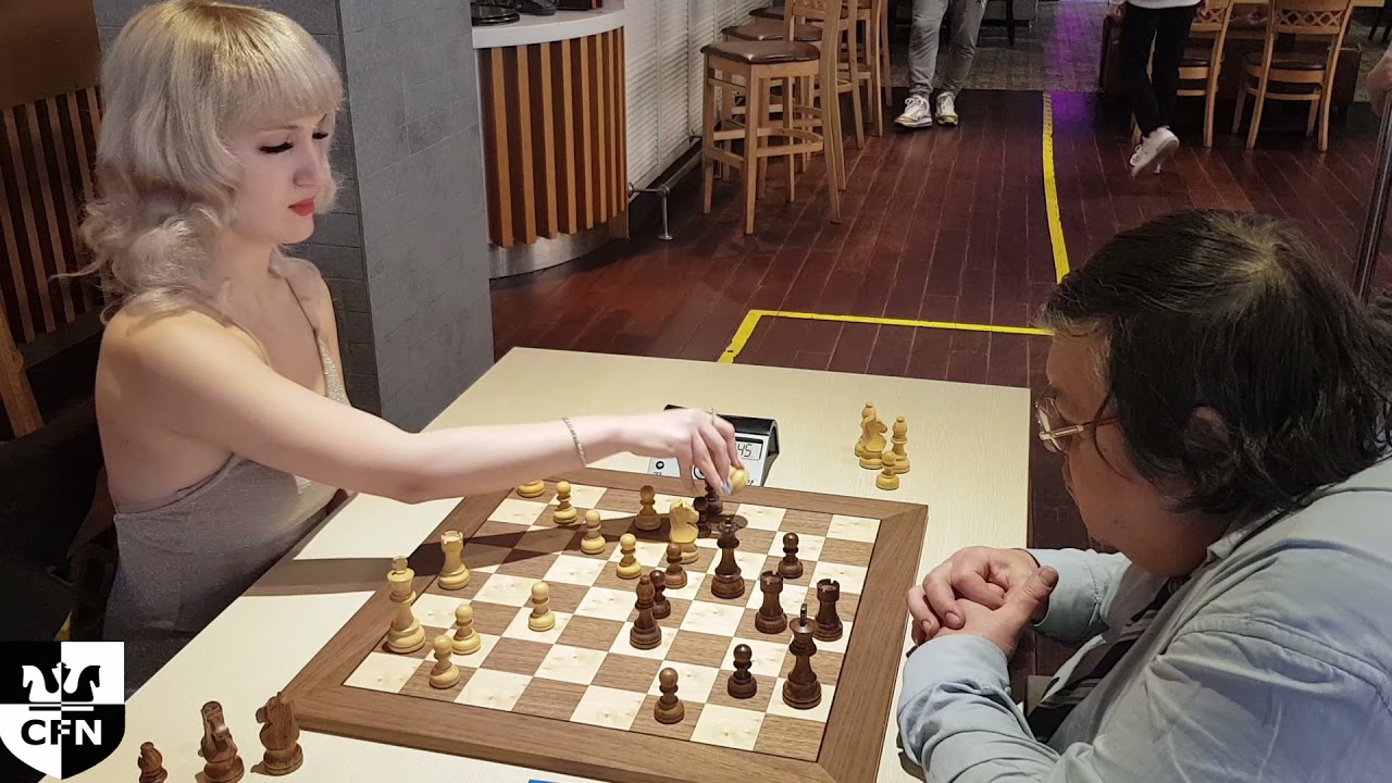 Lada (1877) vs GM Burger King (2275). Chess Fight Night. CFN. Blitz