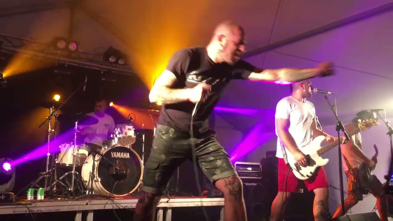 Against you (Juergas, Oi! y Borratxeras)