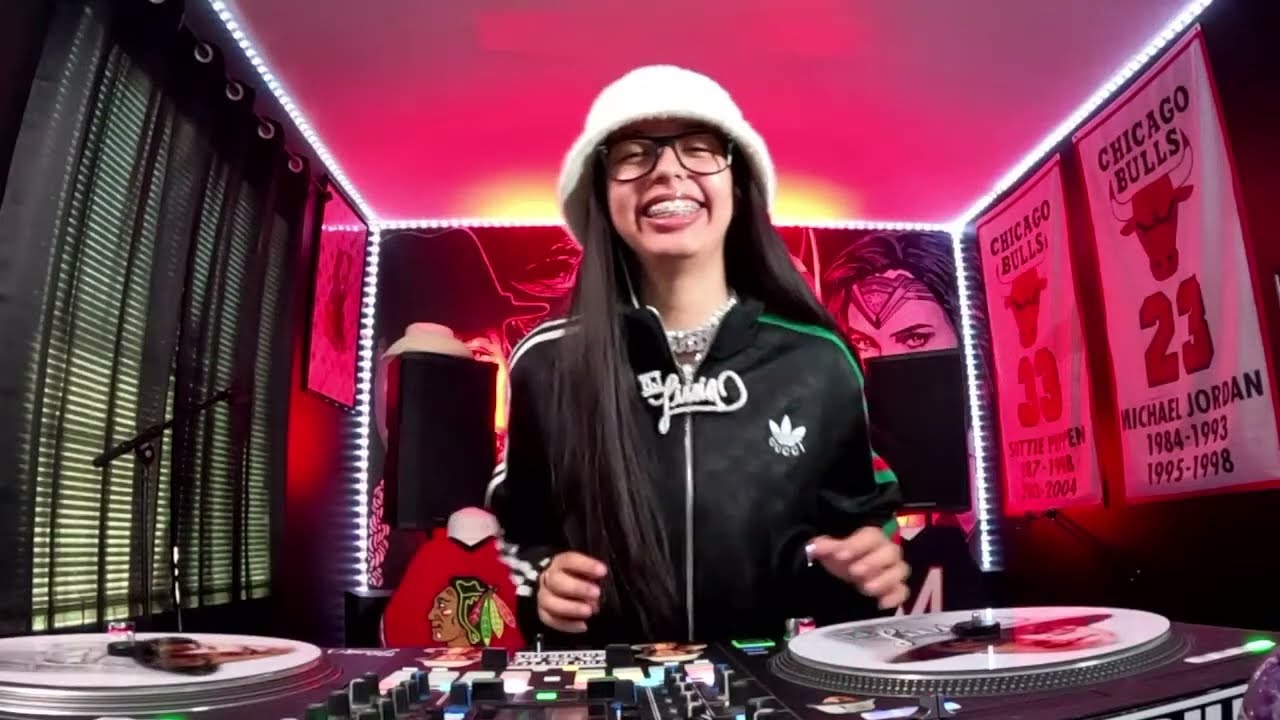 DJ Livia LIVE DJ SET Funk mix