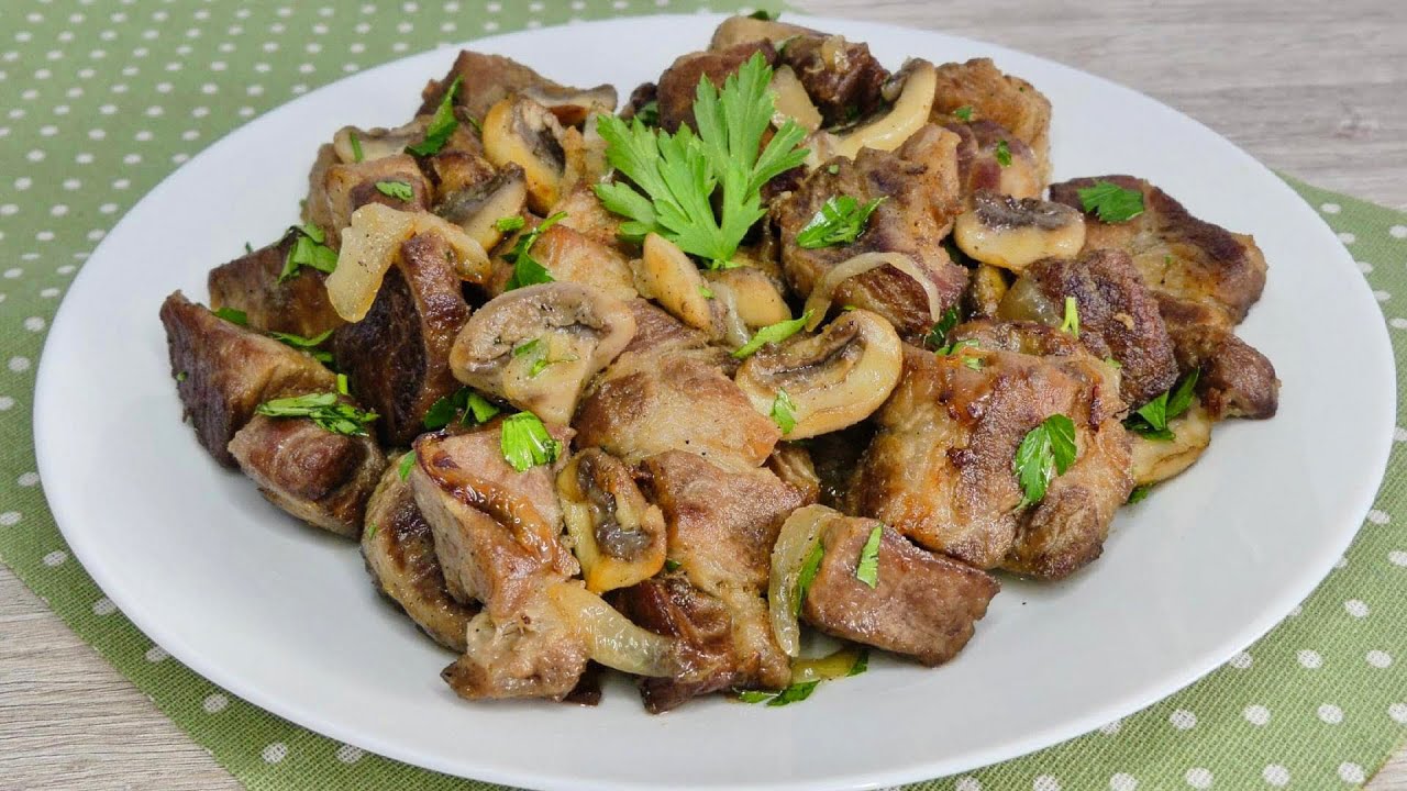 Свинско с лук и гъби на тиган | Pork with Onions and Mushroom | Свинина с луком и грибами
