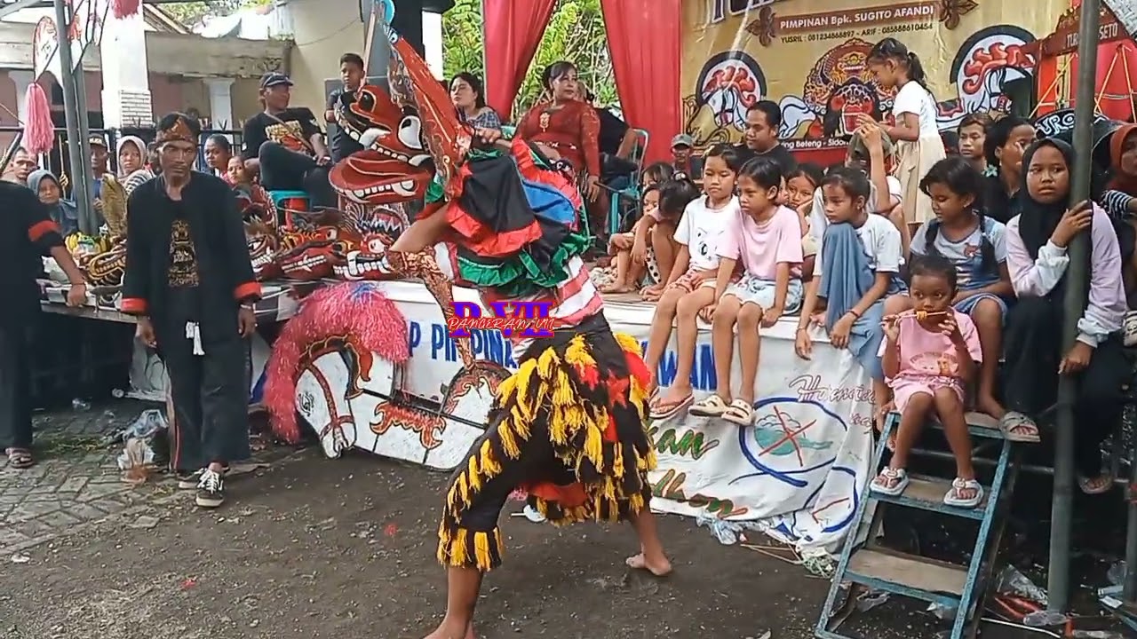 Barong kepruk kembar dua jaranan ala Turonggo seto....