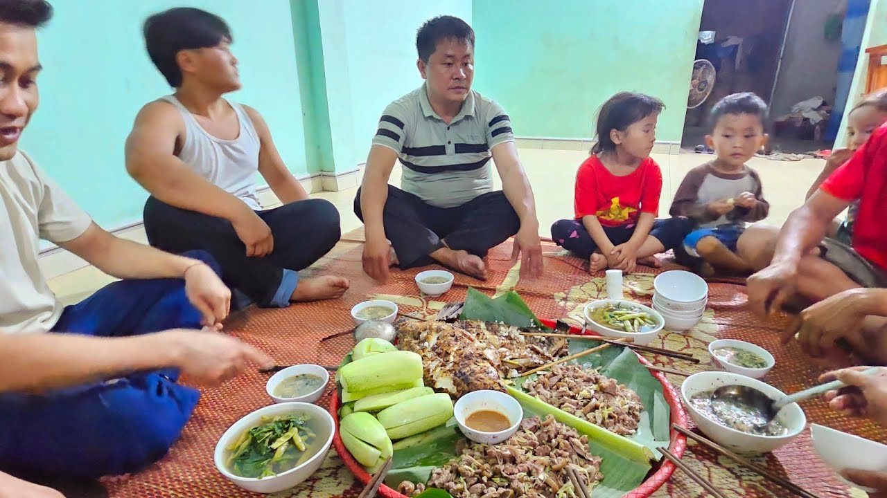 Sự béo đồi thông chuẩn bị bữa cơm tối thăm con gái nhà thông gia. Nguyễn Tất Thắng
