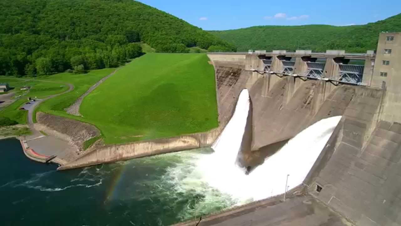 Flyover of Kinzua Dam and Allegheny Reservoir in Pennsylvania