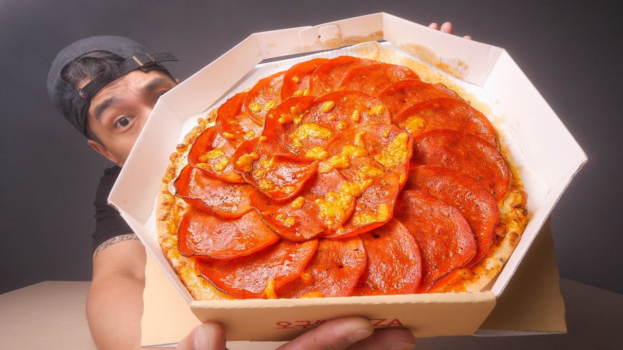 Giant Pepperoni Pizza