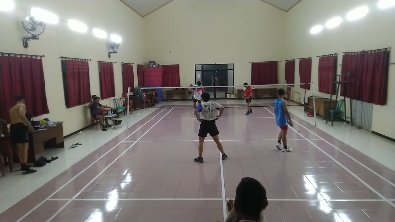 PB. WOW | Grade A (Dayu/Amin Vs Faris/Pandu) Senior Junior - Latihan Badminton Rutin Banyumanik