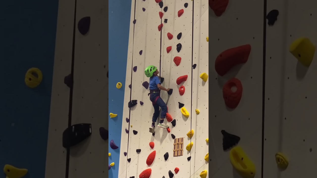 Kids rock climbing#climbing #canadadiaries #childrensgame #kidsstory #kidsgame
