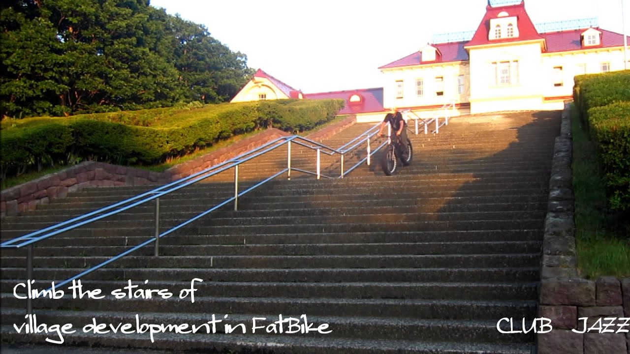 Long staircase climbing in FAT BIKE