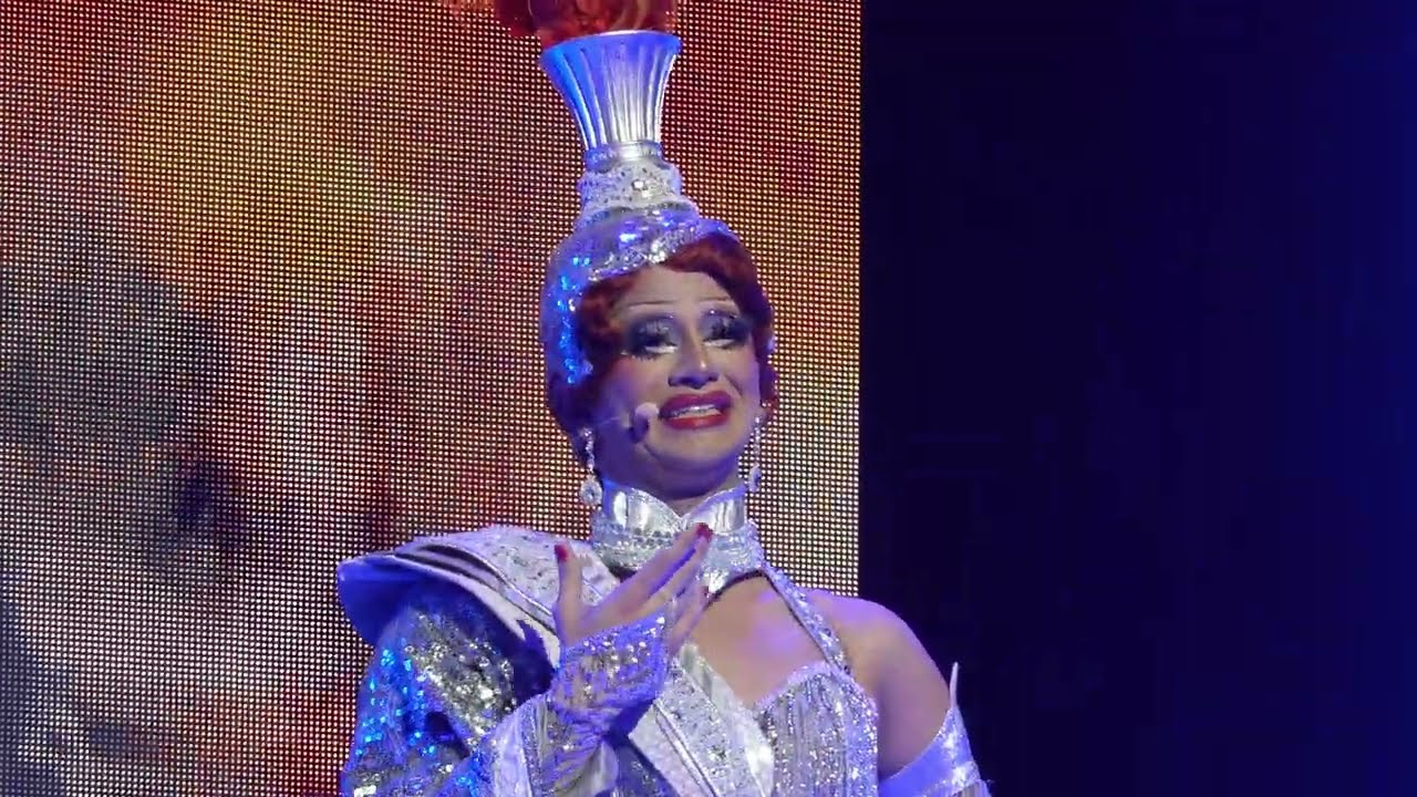 A Drag Queen Christmas 2025 with more Suzie Toot