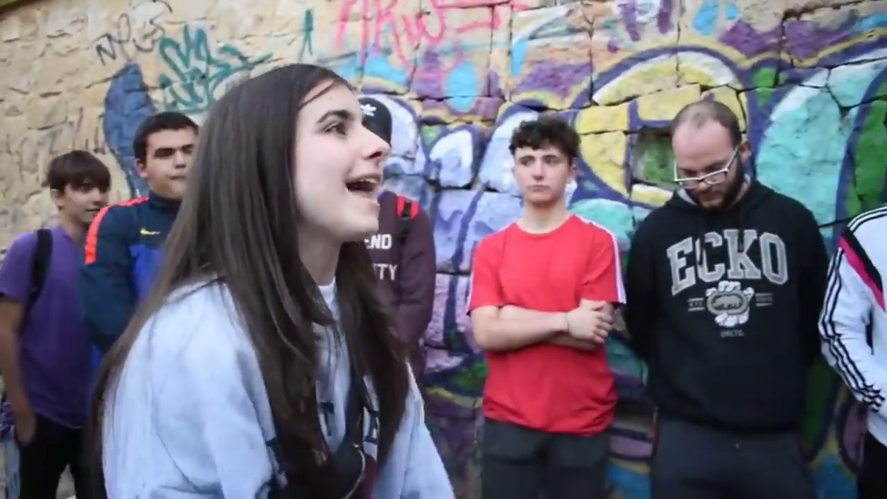 lo mejor de ng (las mejores rimas de ng)niña de 15 años batalla de rap en plaza