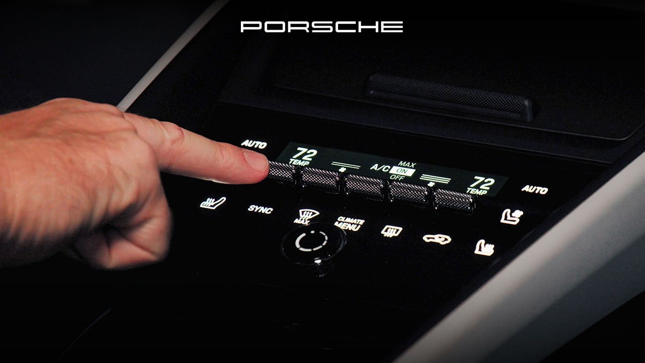 Узнайте больше о своем Porsche | Как пользоваться климат-контролем в электромобиле Macan 2025 года