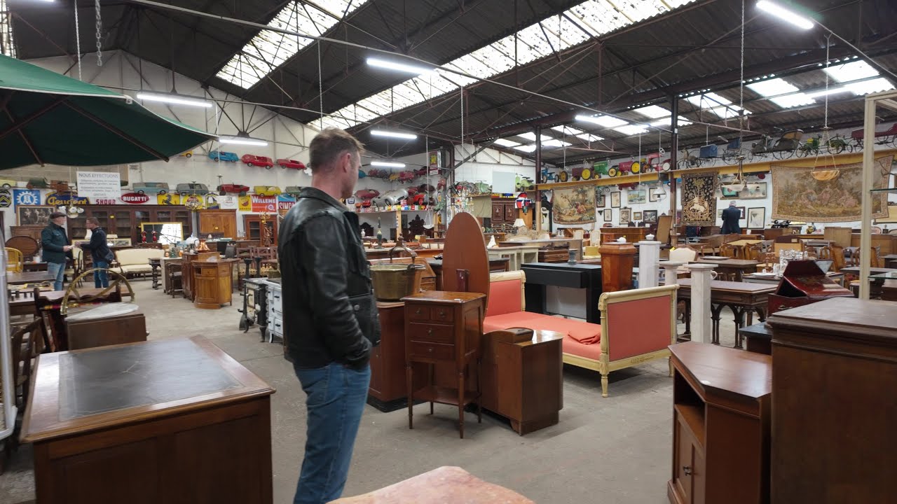 You Won't Believe What We Bought At This HUGE Antique Shop!