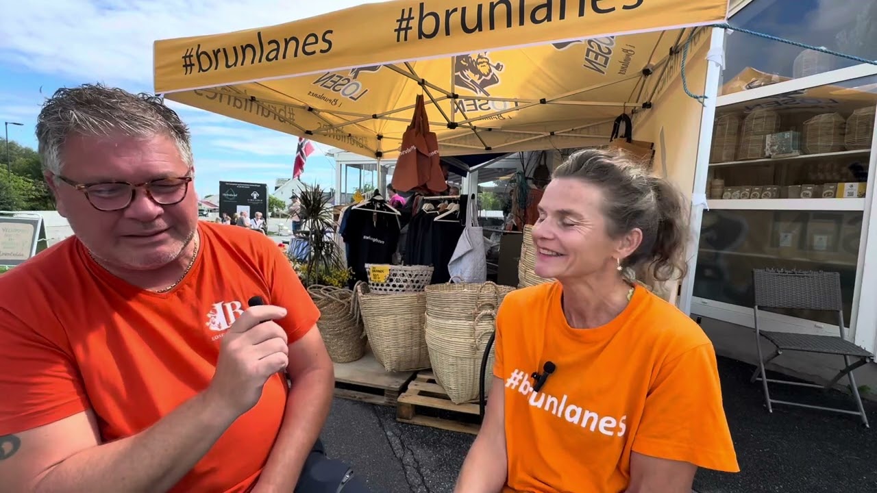 En prat med Marte &Oslash;stmoe om Brunlanesl&oslash;pet og ferieminner