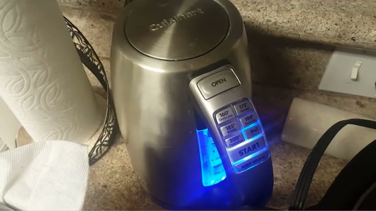 Cuisinart CPK 17 Cordless Electric Kettle