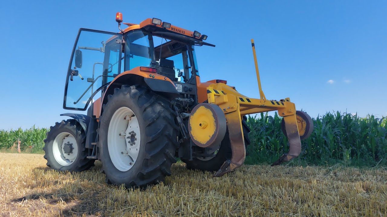 Głęboszowanie skały po jęczmieniu ozimym. Renault Ares 630RZ głębosz 3 łapy