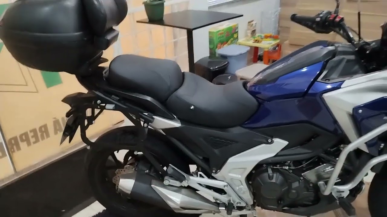 NC 750x com Banco confort do Pedrinho Bancos.