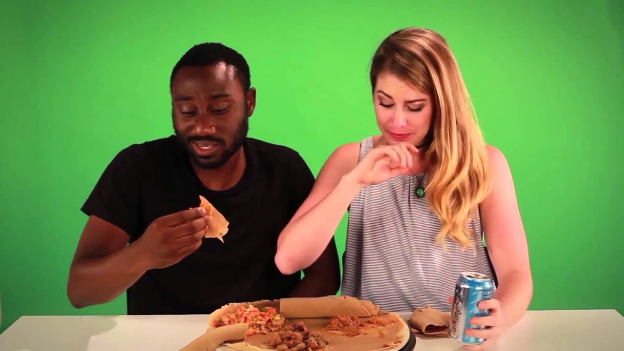 Funny Habesha Video (people trying Ethiopian Food Funny Reaction)