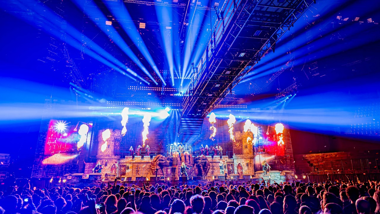 Sabaton • Inside the 24-Meter Flying Drawbridge • Rigging & Automation behind 