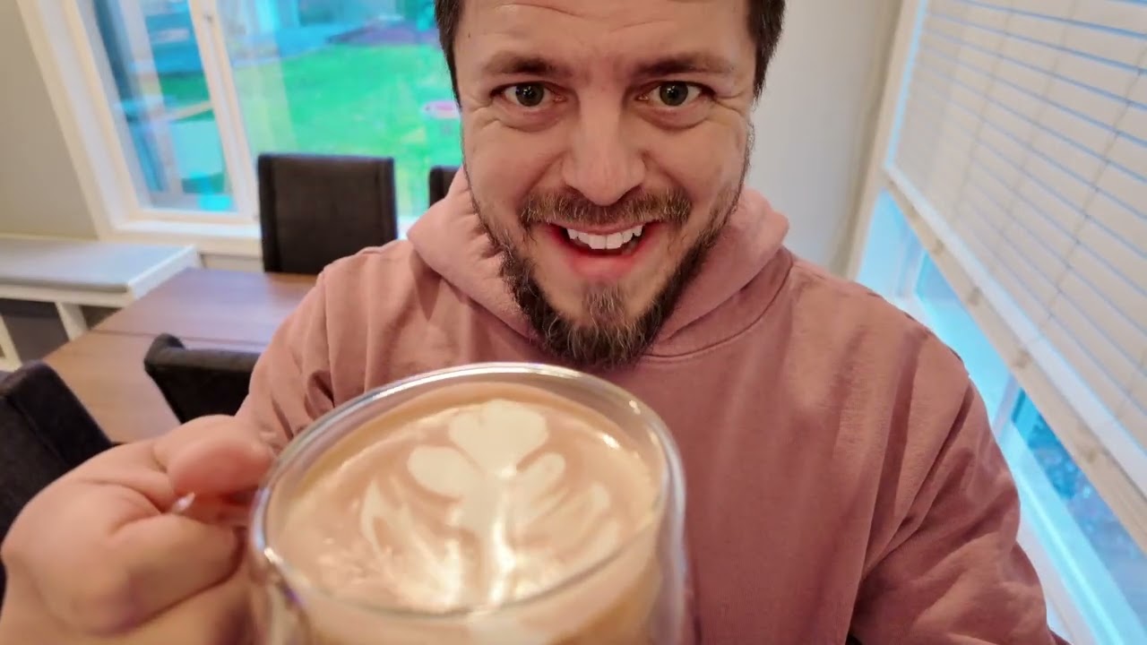 A Latte a Day | Day 30 | Can We Nail Espresso, Milk & Latte Art? | Anaïs Coffee