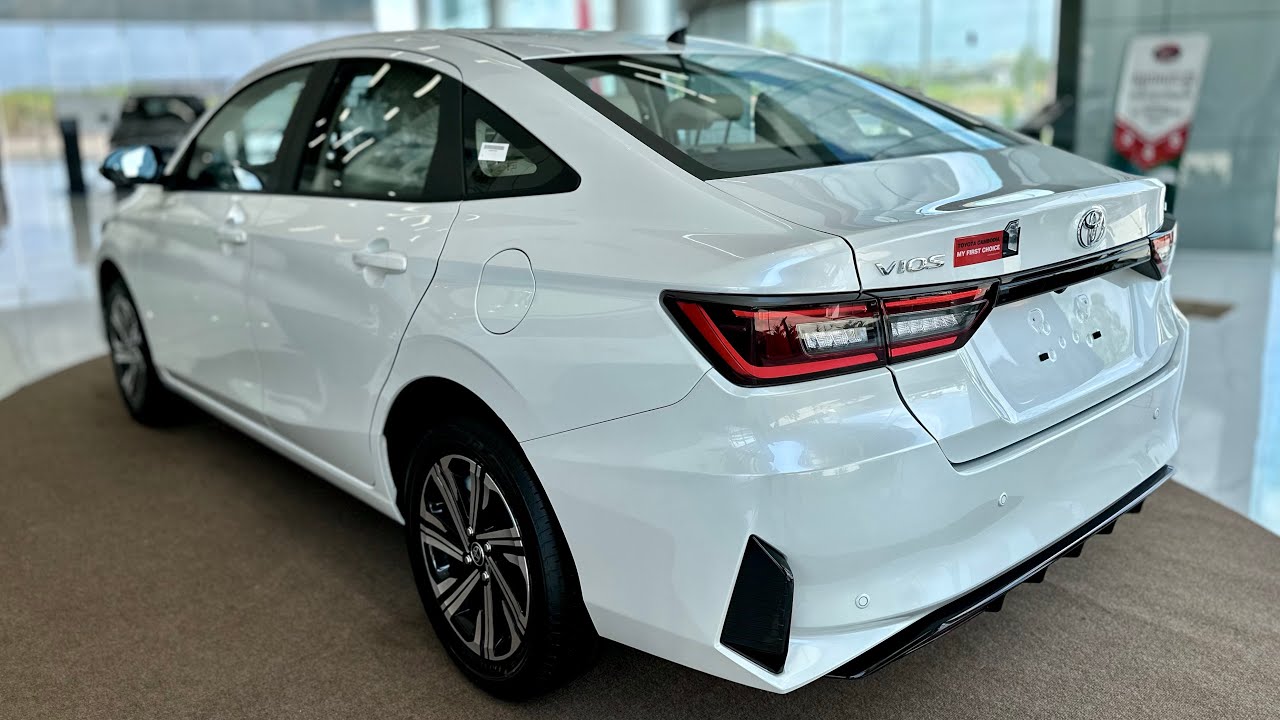 New Toyota Vios  ( 2024 ) - 1.3L Luxury Sedan | Super White II Color