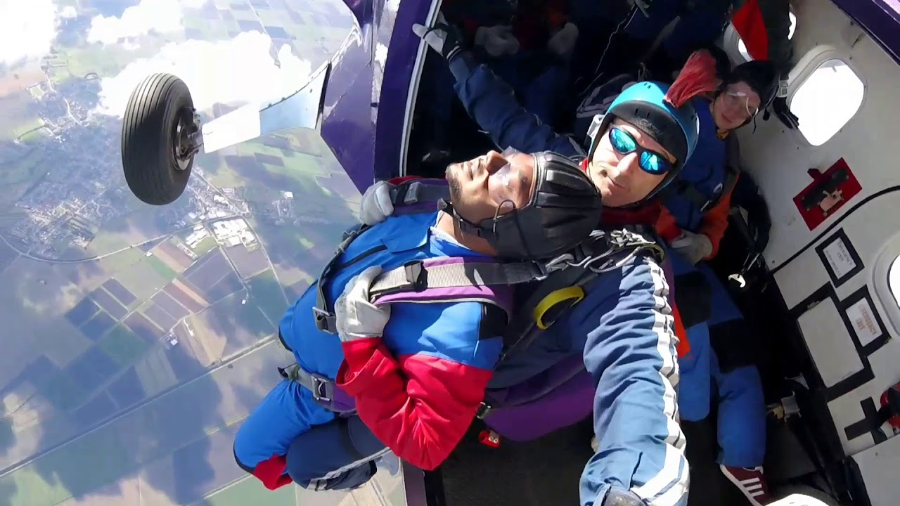 Tandem Sky diving at North London Skydiving center
