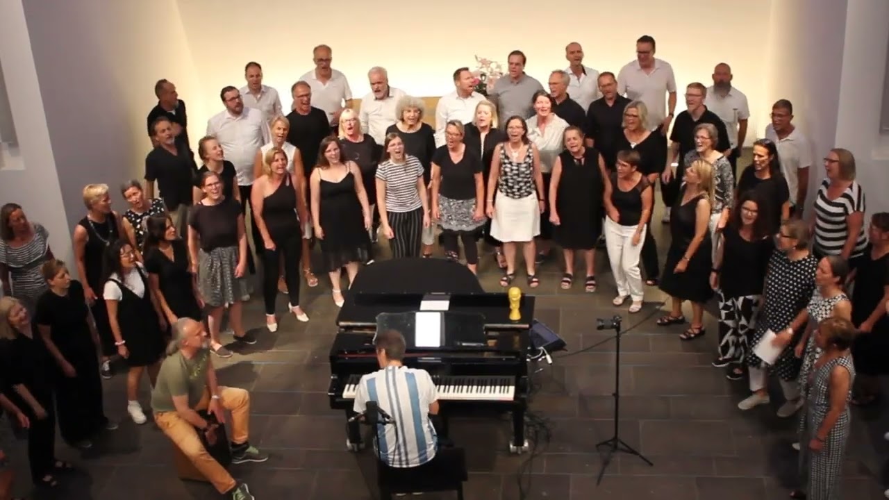 Querbeat Chor singt 