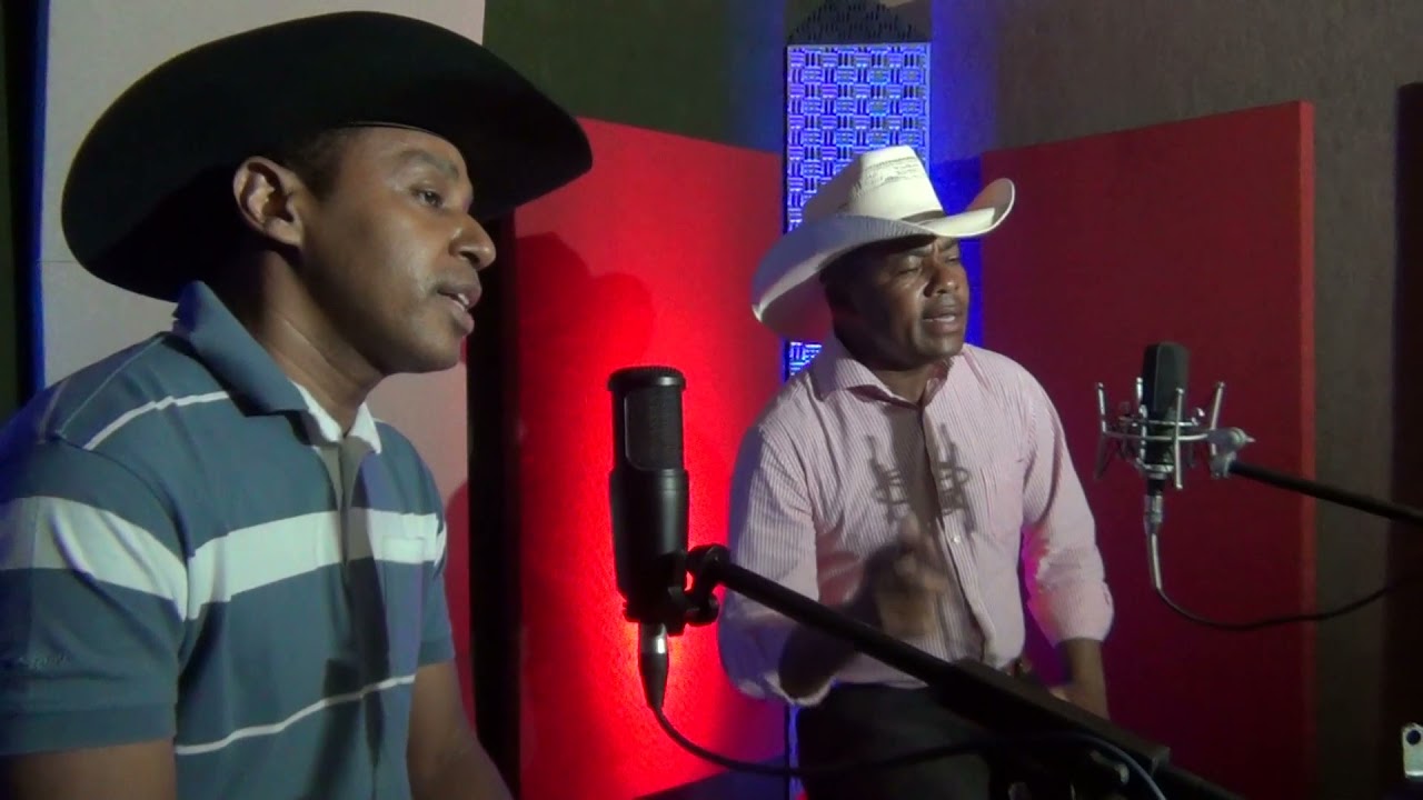 OS DIAMANTES DE GOIAS ( BETO SOUZA & OZAEL )  - Cama  fria