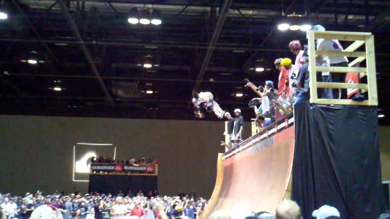 Christian Hosoi...christ air! 80's vert jam...2011 