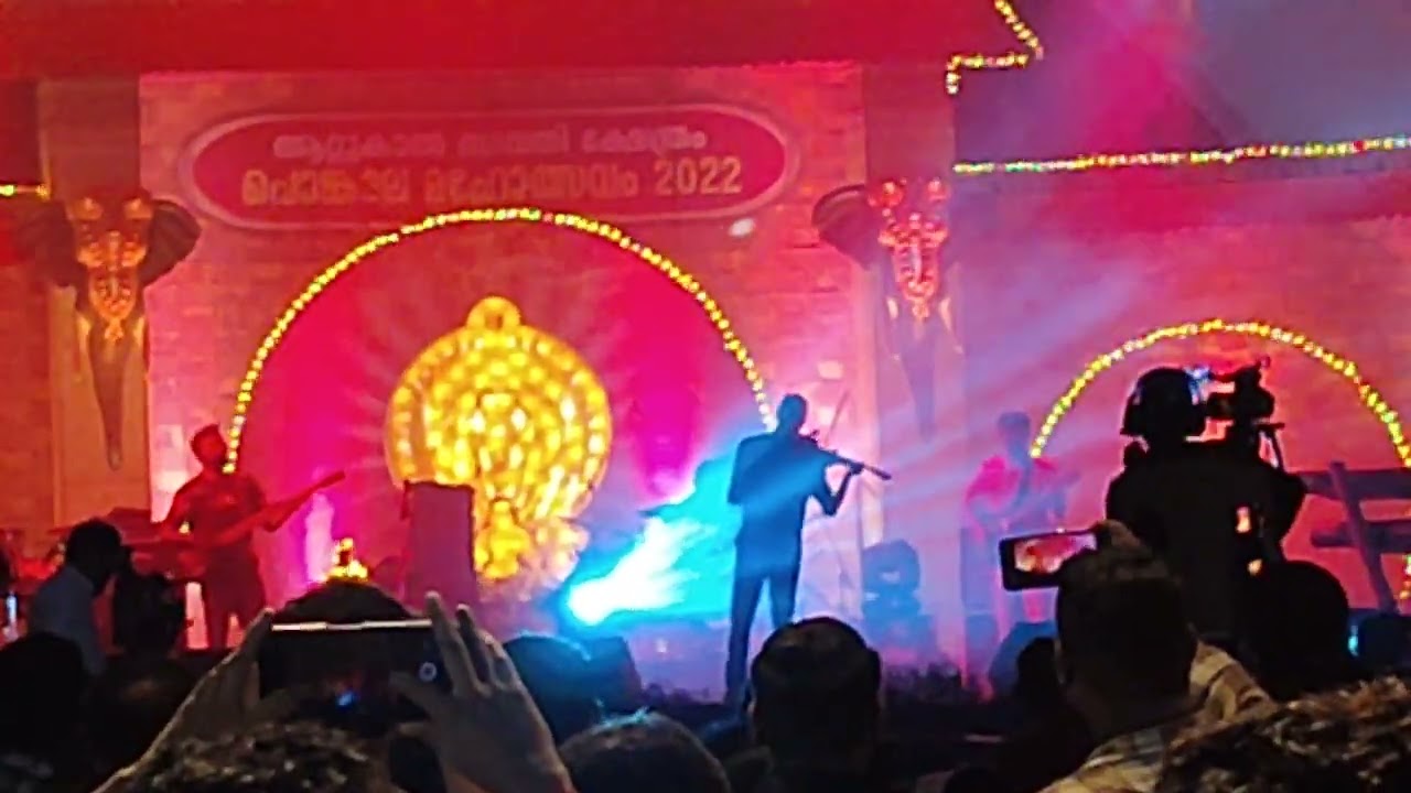 #violin #stageshow #attukalpongala #attukaltemple