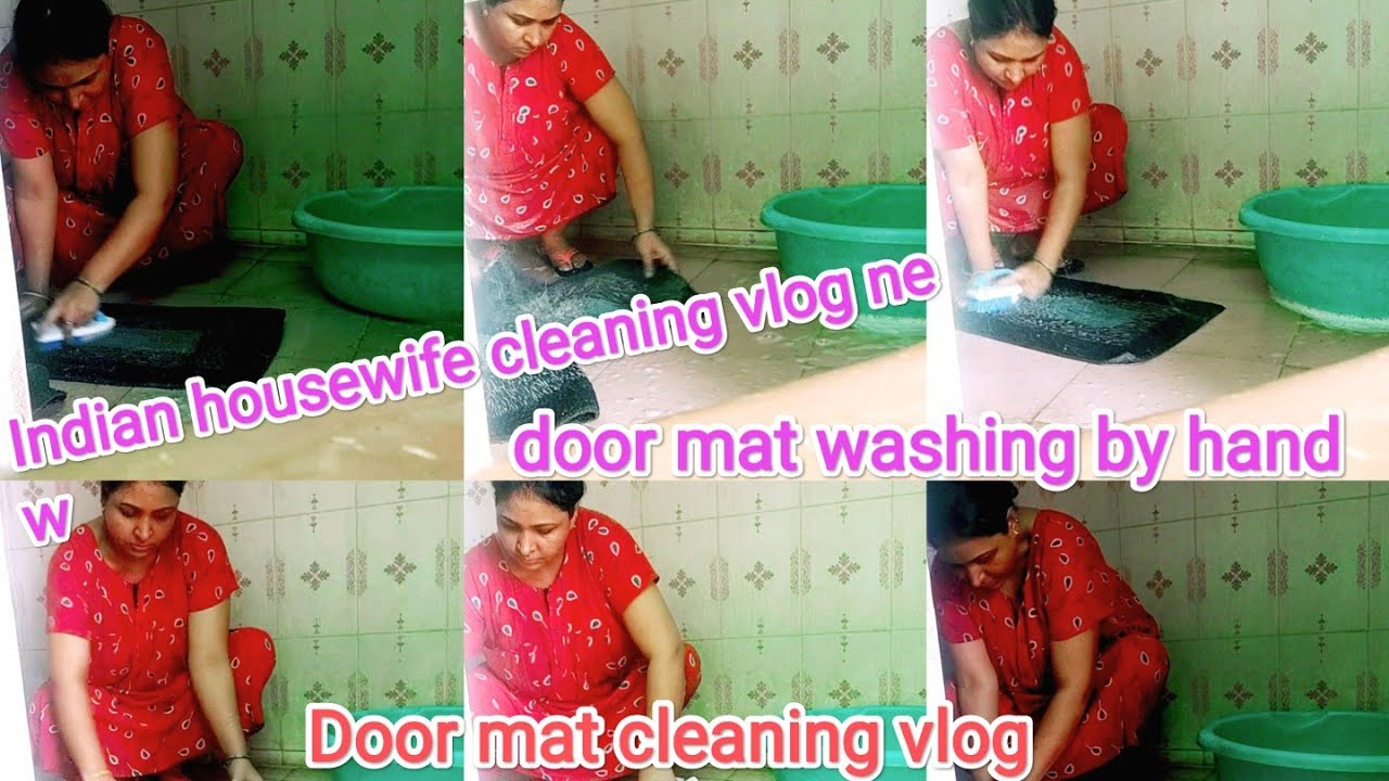 Door mat washing in nighty💓घरk पायदान को हाथ से कैसे साफ करें💜desistyle cleaningvlog💚indianhousewife