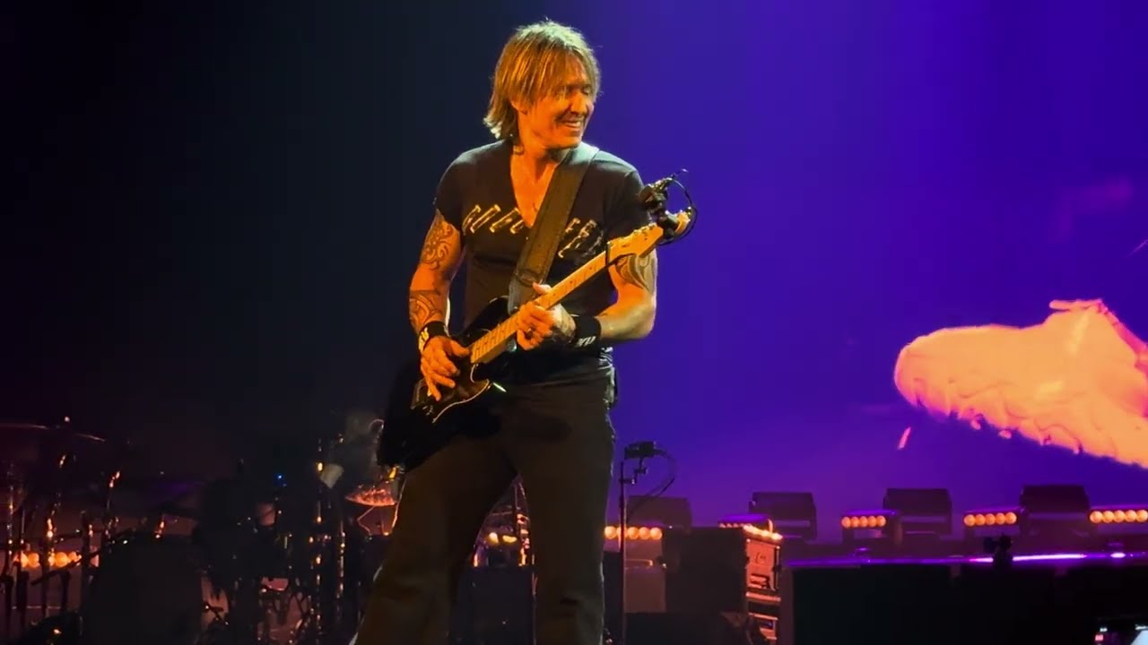 Keith Urban - Long Hot Summer - Live -  Bakkt Theater - Las Vegas NV - 11-18, 2023