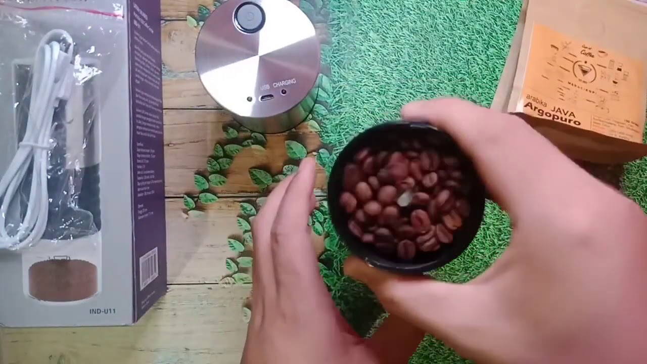 Kuy cobain Latina USB Coffee Grinder! Buat kamu kamu yang pengen beralih ke grinder kopi otomatis