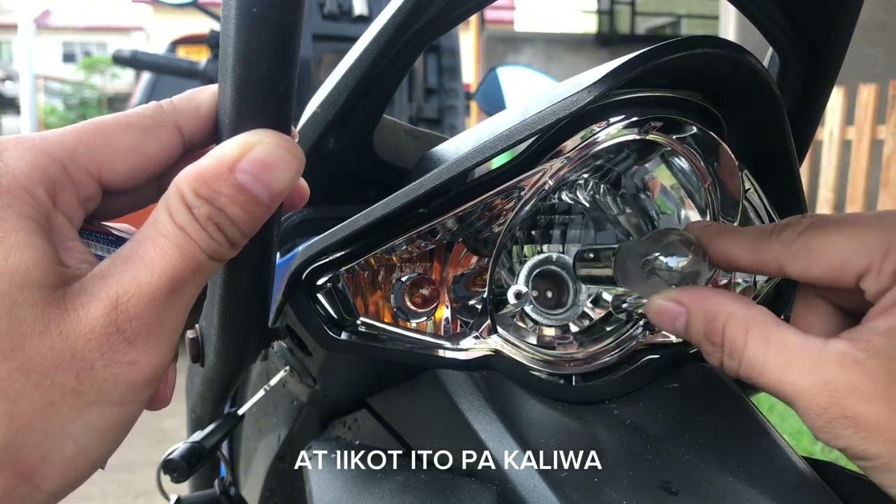 Raider 150 Fi: TAIL LIGHT BULB REPLACEMENT