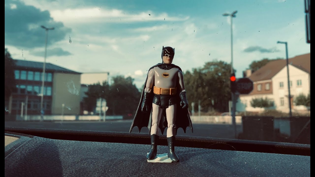 Sidewalk Surfers - Batman (Official-DIY-Musicvideo)