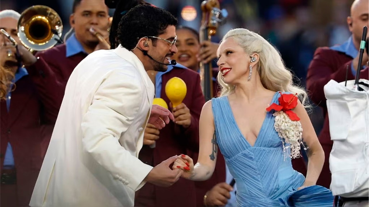 ASI FUE EL SHOW DE BAD BUNNY CON RICKY MARTIN Y LADY GAGA QUE ABRIÓ UNA FUERTE POLÉMICA POLÍTICA