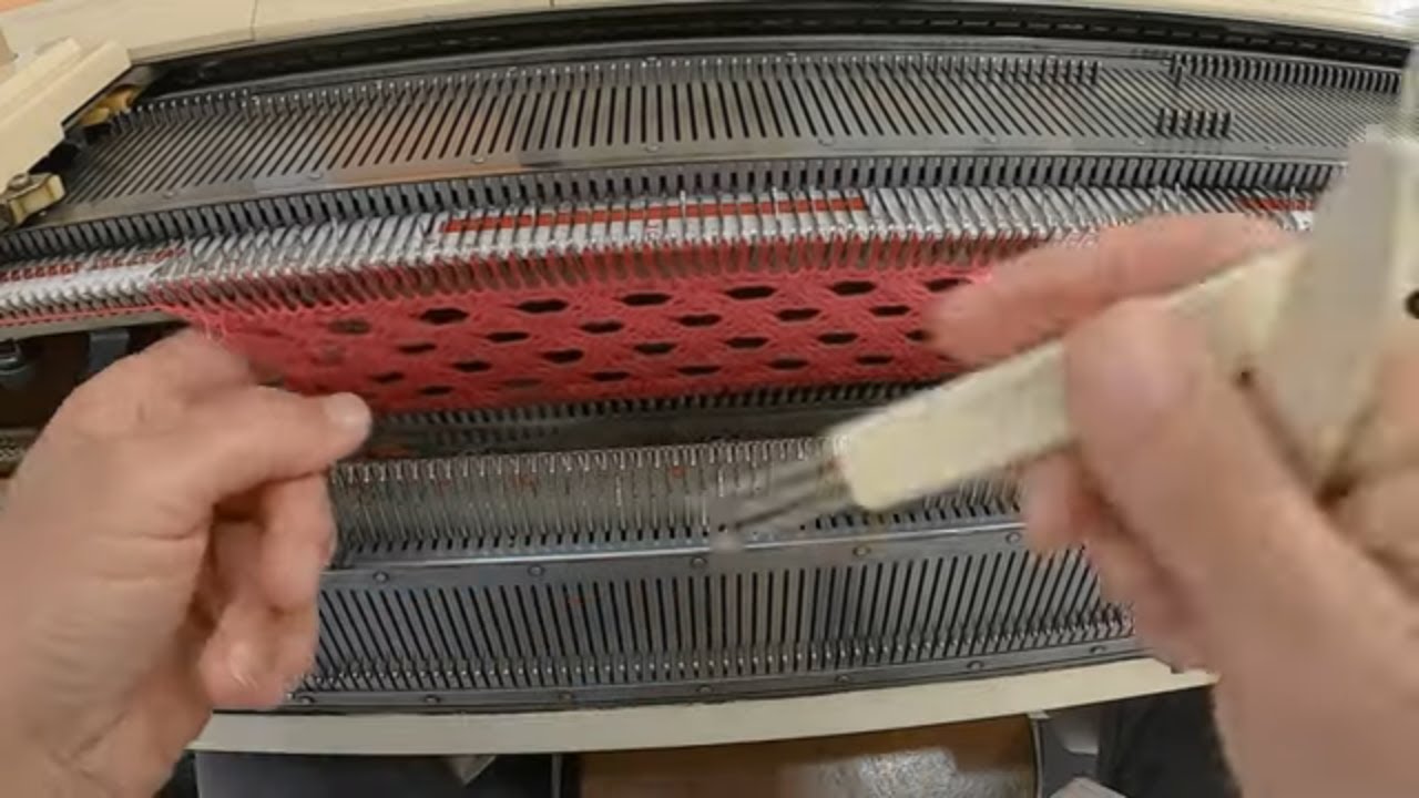 ponto de manta em máquina de tricô