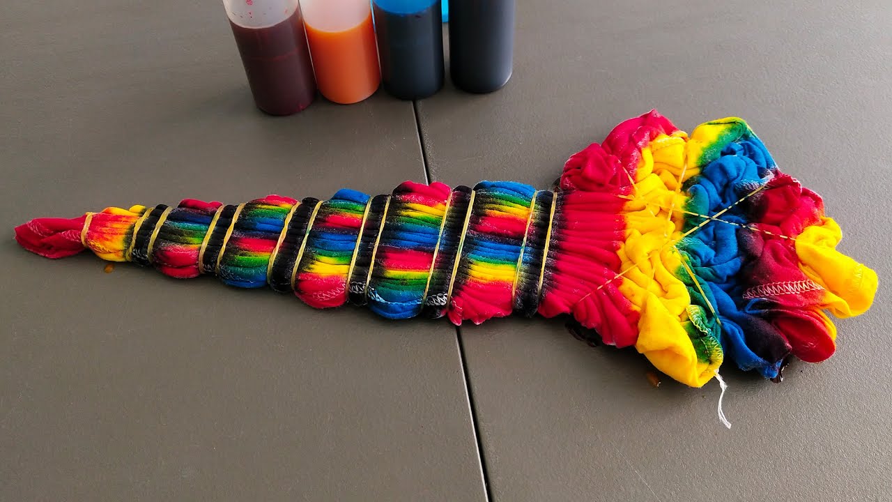 Pyramid Rainbow Gradient Tie Dye by Tali at Kulay