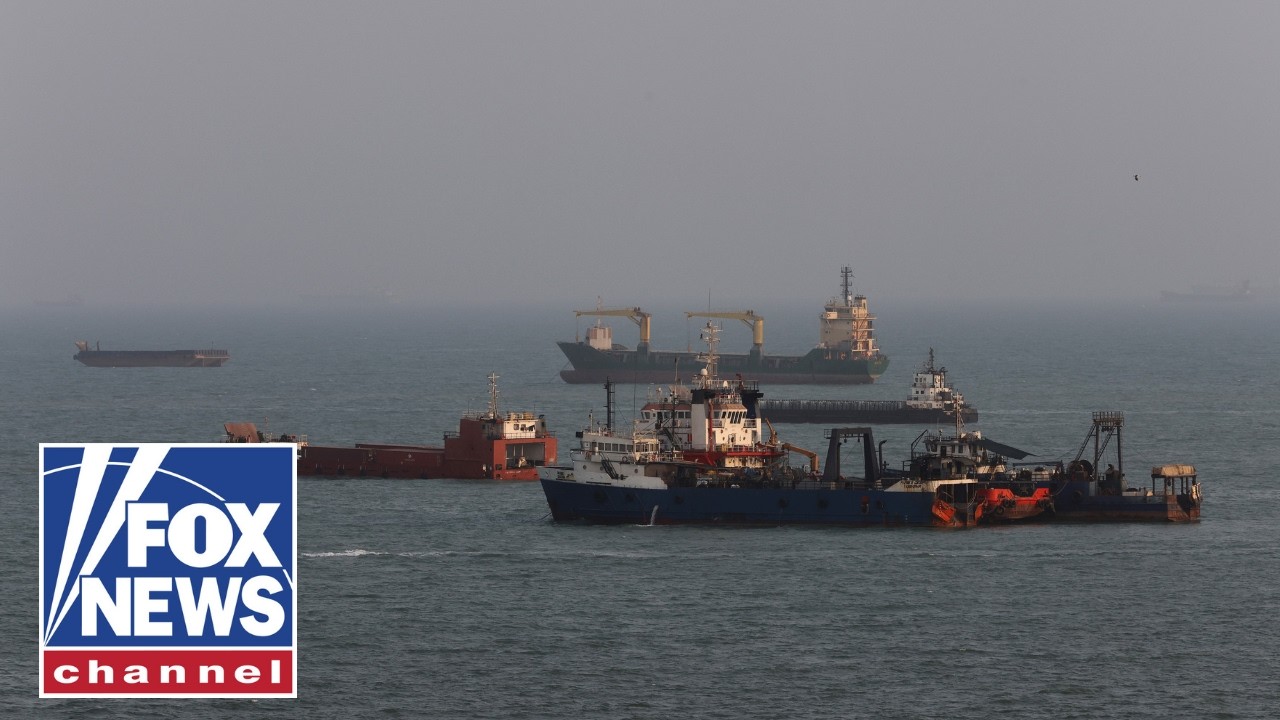 Strait of Hormuz SHOWDOWN: US and Iran claim control&hellip;