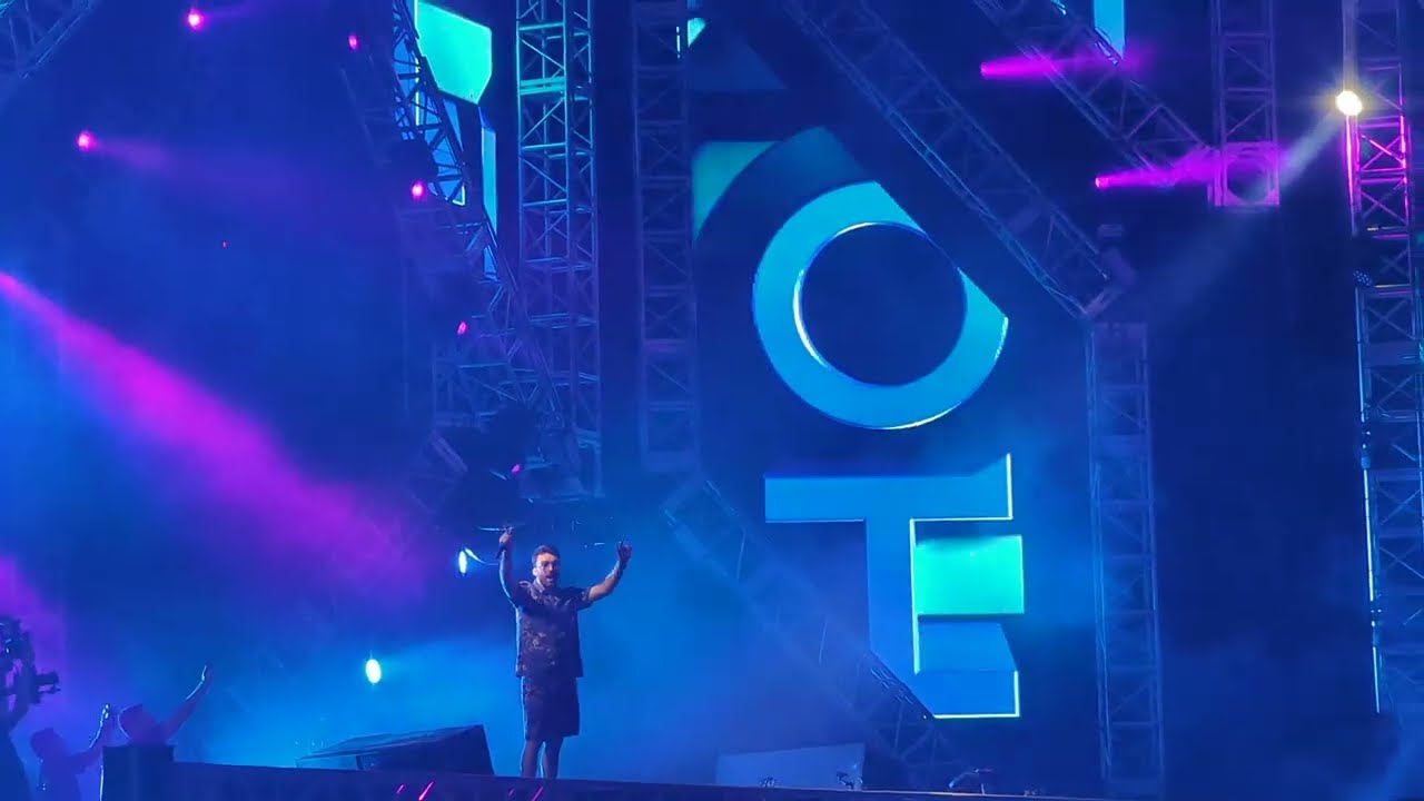 OLIVER HELDENS - INTRO ULTRA PERÚ (Lima, Perú -2023)