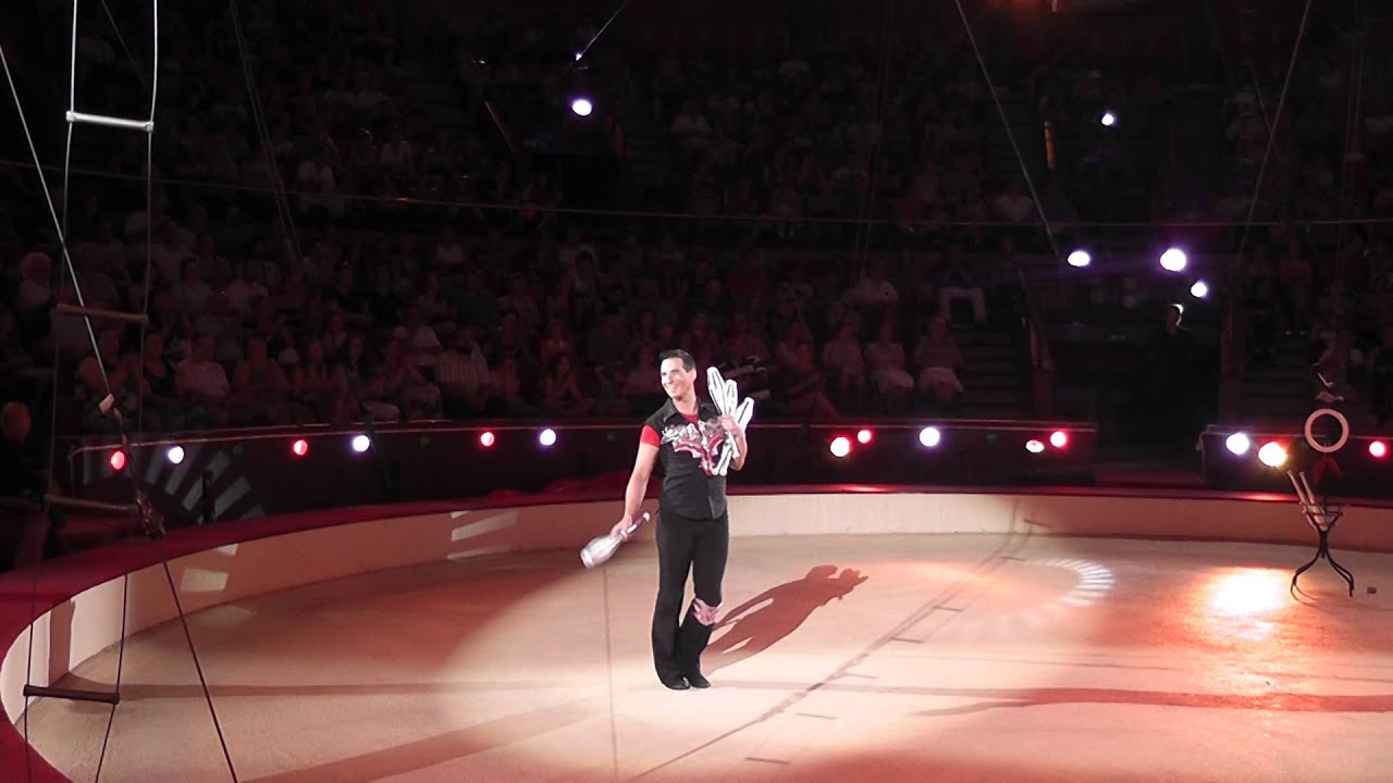 Nandor Varadi - Juggling in the Capital Circus of Budapest